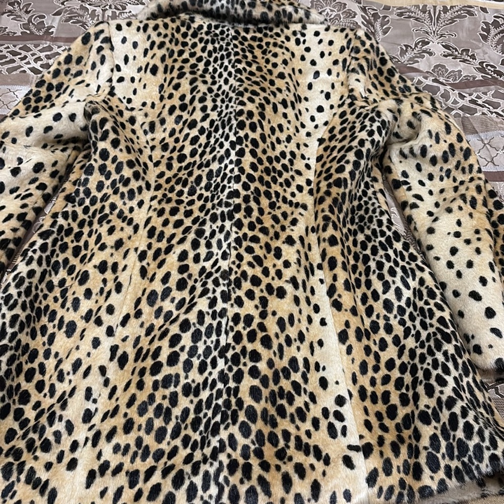 Guess Lepoard Jacket - Picture 7 of 10